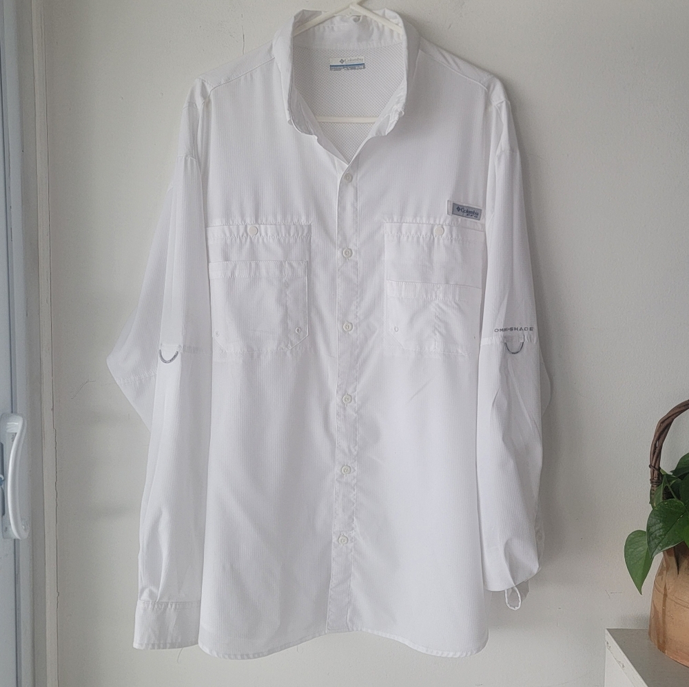 Columbia Men's White Button-Up Shirt Size XL